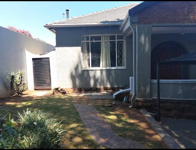 4 BEDROOM HOUSE FOR SALE IN KENSINGTON